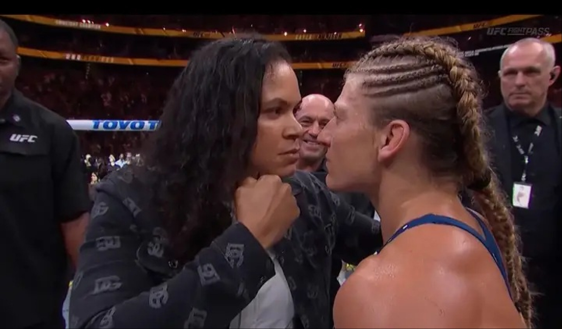 Amanda Nunes e Kayla devem se enfrentar na próxima disputa de cinturão da categoria - (Foto: Reprodução)